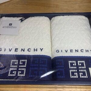 Givenchy  Hand Towel and Face Towel Set